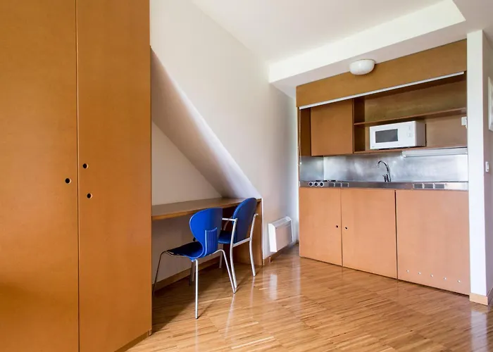 Residencia Universitaria Resa O Castro Hostel